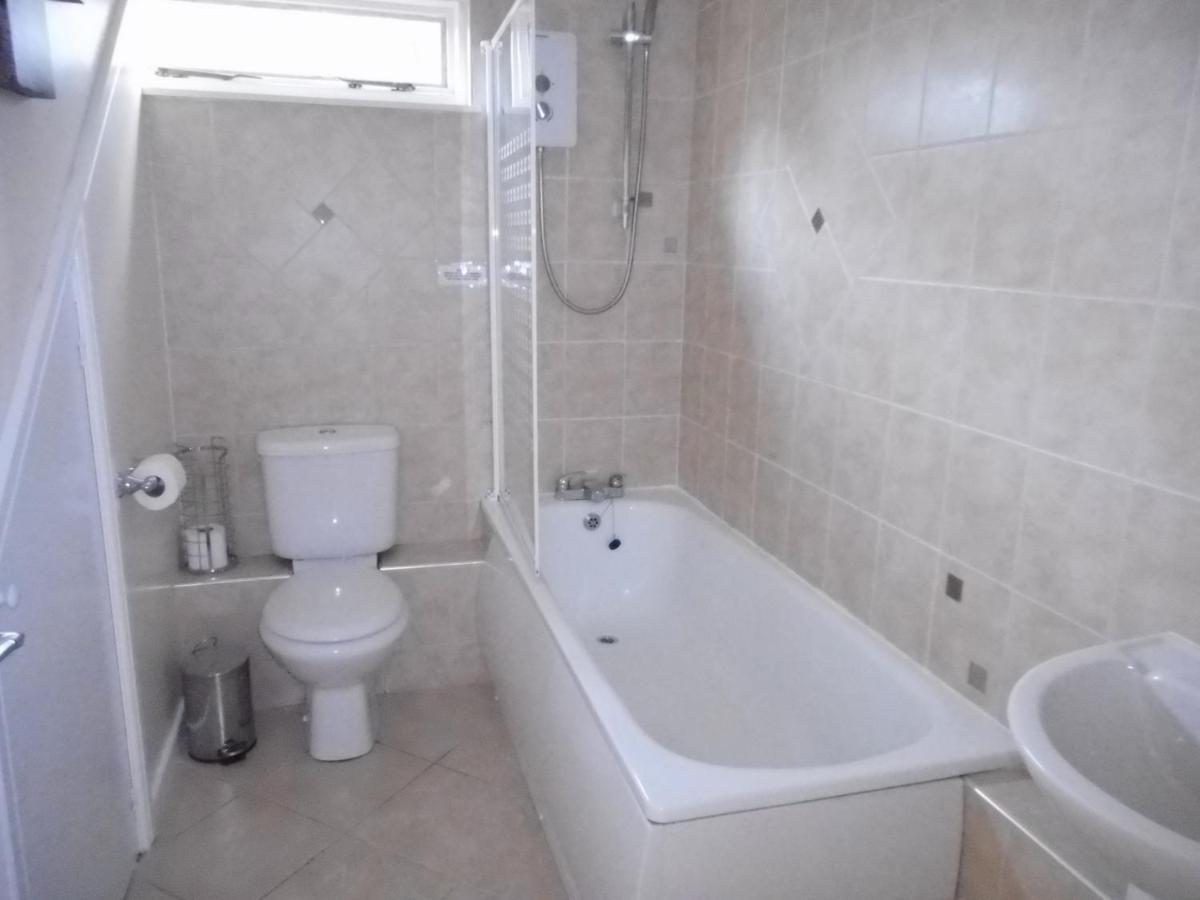 Oak Lodge Llanteg Zewnętrze zdjęcie